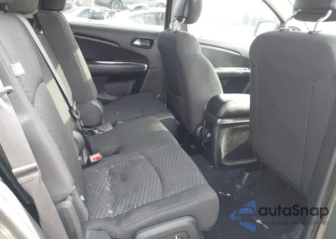 2017 Dodge Journey Crossroad z USA, uszkodzony, nr VIN 3C4PDCGG9HT625907